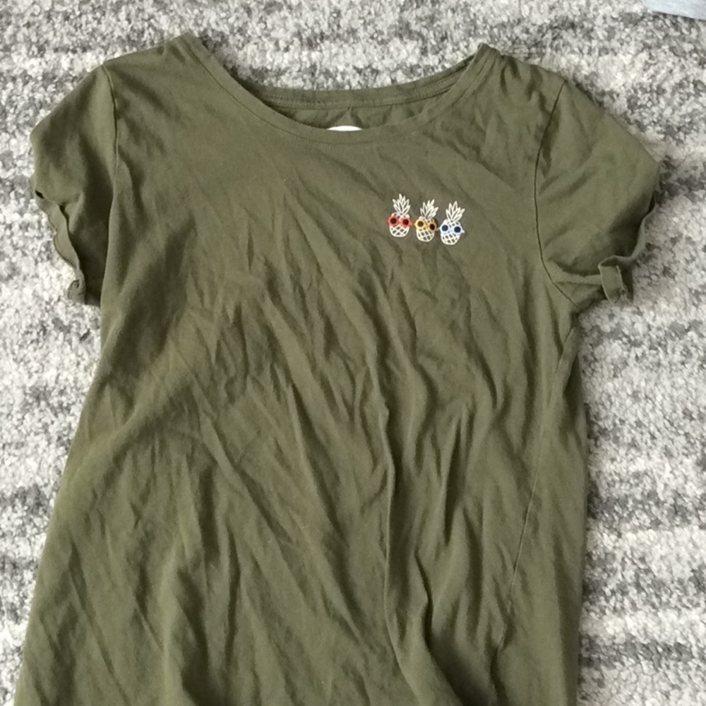 Old navy pineapple shirt